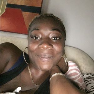 Meet your Posher, Reva